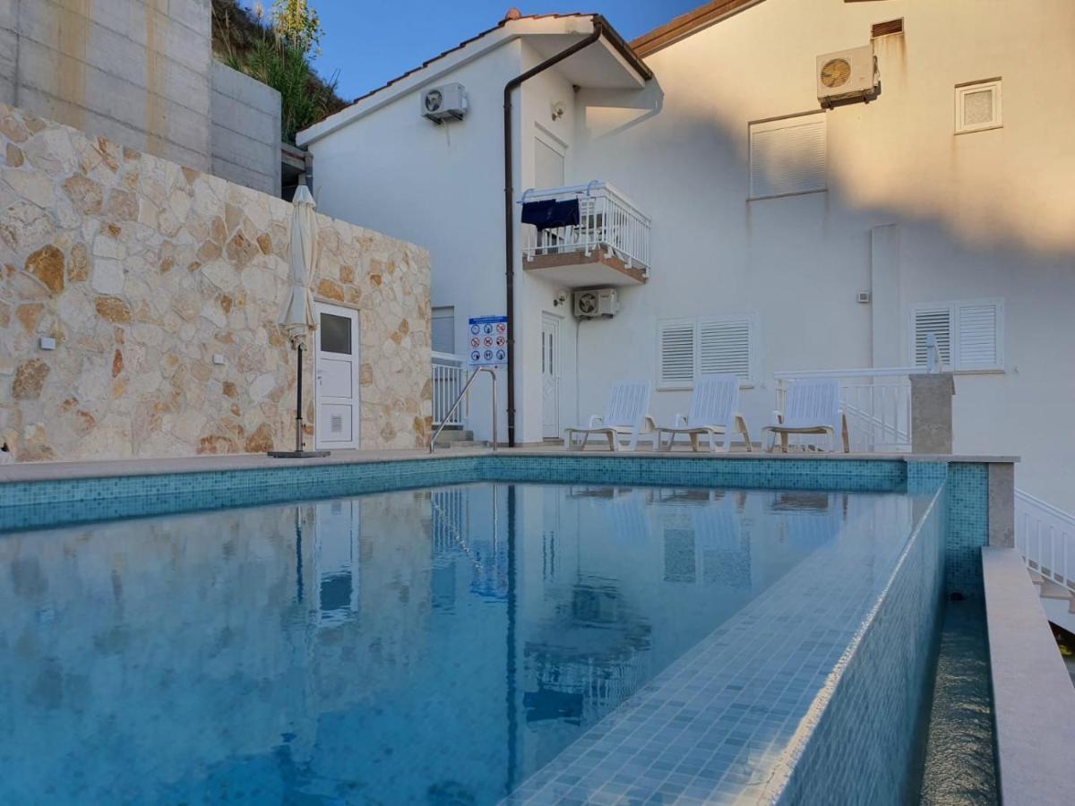 Apartment 4 With Pool And Amazing Sea View Lokva Rogoznica Exterior photo